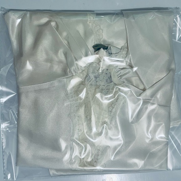 Vintage 1980’s Val Mode Lingerie Ivory White Lace Slip with Rose, Women Size XL - Picture 14 of 15